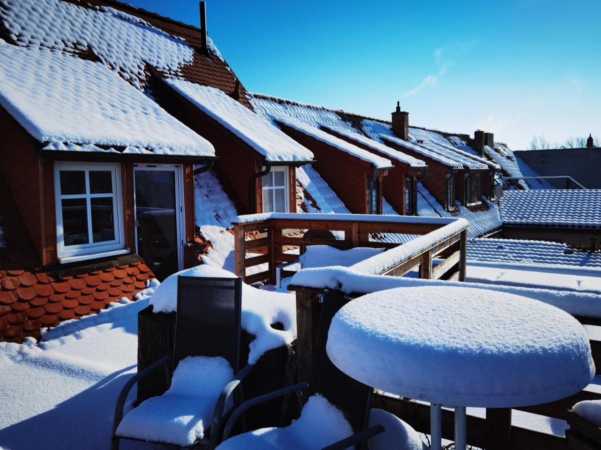 Gemuetliche Dachwohnung Mit Kleiner Oder Grosser Dachterrasse Nebeneinander Wolmirstedt Dış mekan fotoğraf