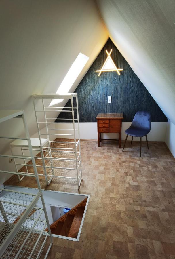 Gemuetliche Dachwohnung Mit Kleiner Oder Grosser Dachterrasse Nebeneinander Wolmirstedt Dış mekan fotoğraf
