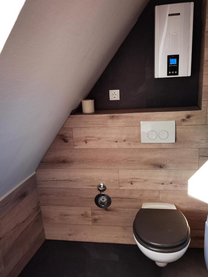 Gemuetliche Dachwohnung Mit Kleiner Oder Grosser Dachterrasse Nebeneinander Wolmirstedt Dış mekan fotoğraf