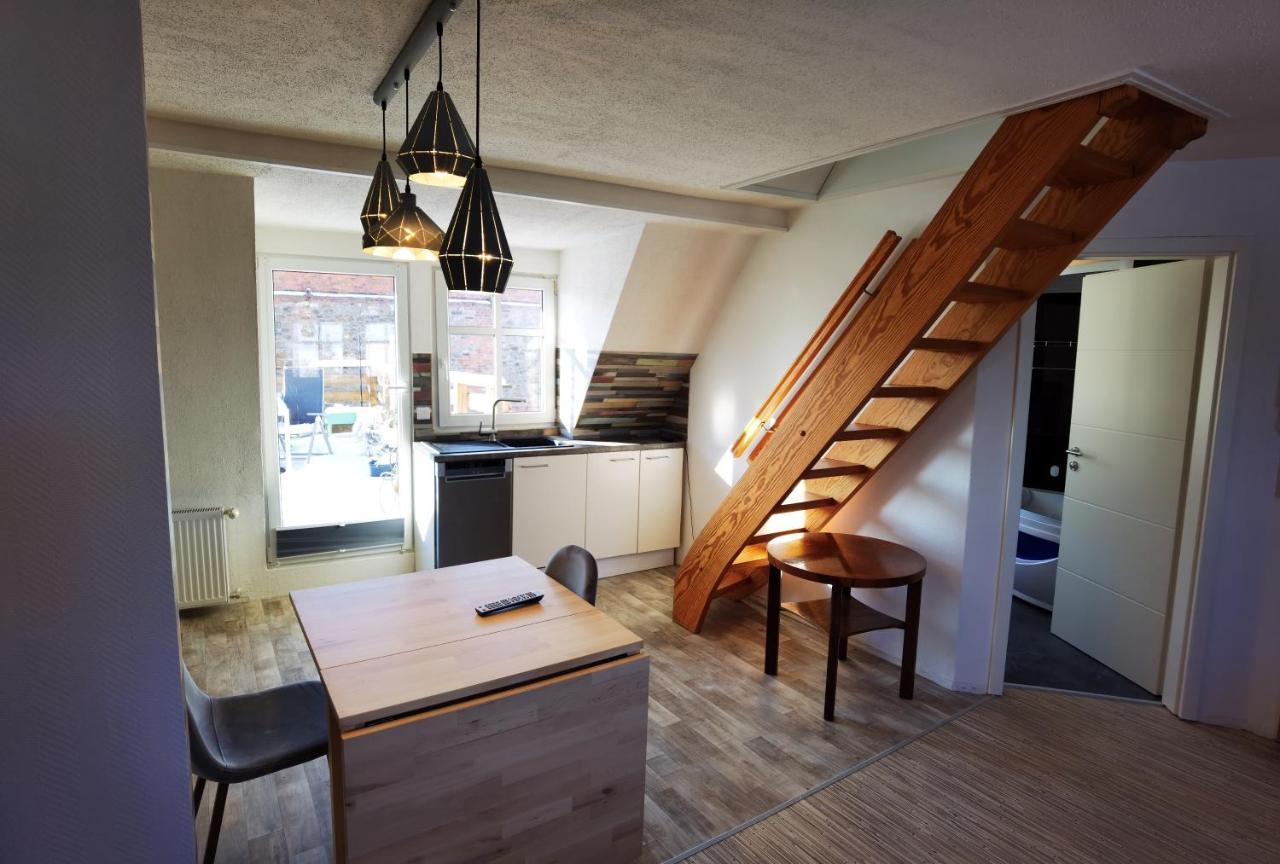 Gemuetliche Dachwohnung Mit Kleiner Oder Grosser Dachterrasse Nebeneinander Wolmirstedt Dış mekan fotoğraf