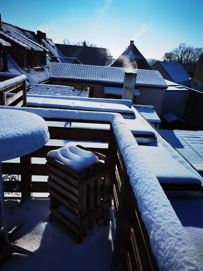 Gemuetliche Dachwohnung Mit Kleiner Oder Grosser Dachterrasse Nebeneinander Wolmirstedt Dış mekan fotoğraf