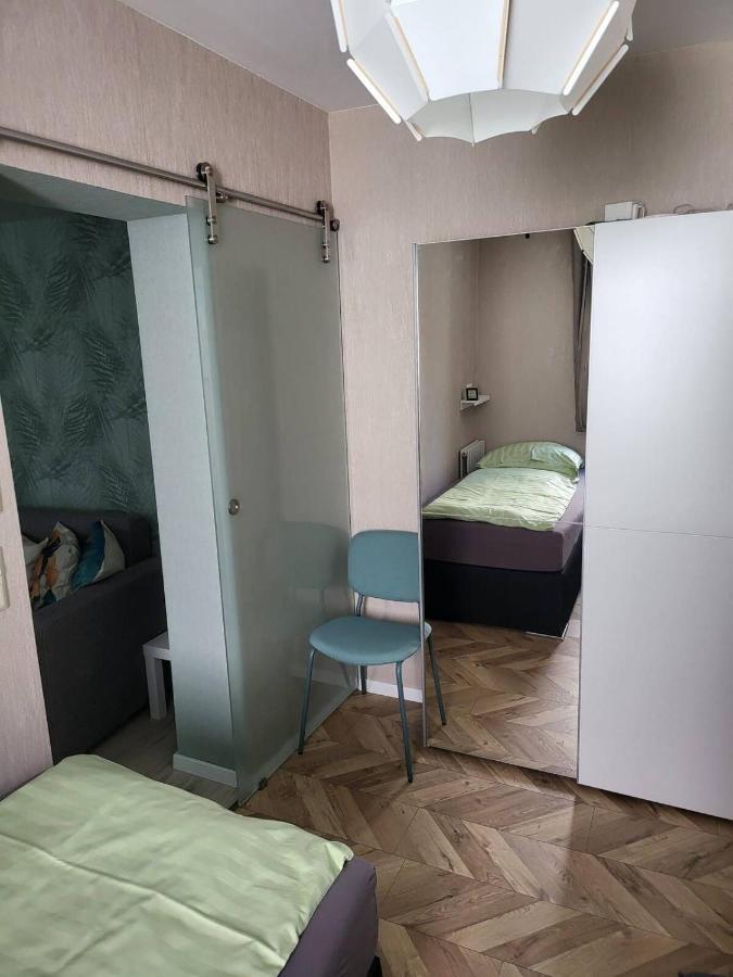 Gemuetliche Dachwohnung Mit Kleiner Oder Grosser Dachterrasse Nebeneinander Wolmirstedt Dış mekan fotoğraf