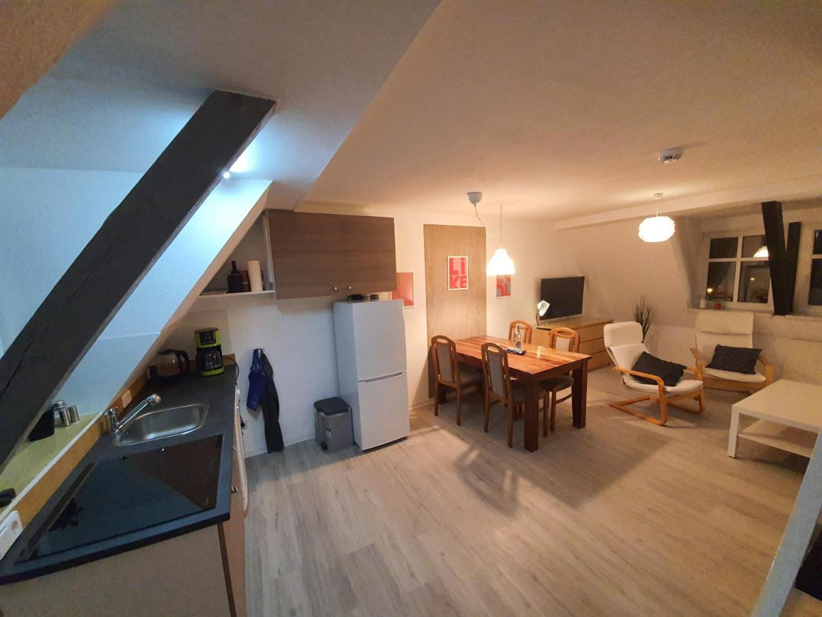 Gemuetliche Dachwohnung Mit Kleiner Oder Grosser Dachterrasse Nebeneinander Wolmirstedt Dış mekan fotoğraf