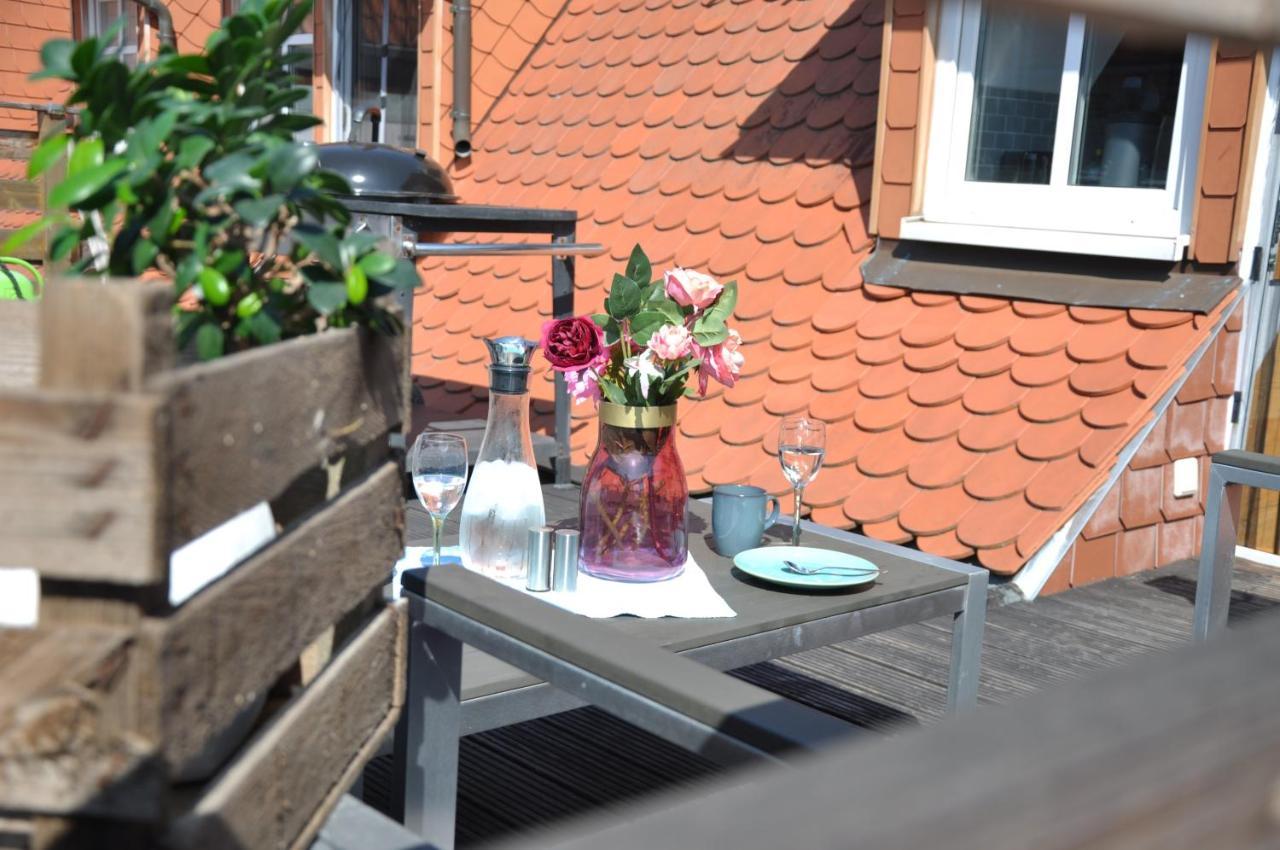 Gemuetliche Dachwohnung Mit Kleiner Oder Grosser Dachterrasse Nebeneinander Wolmirstedt Dış mekan fotoğraf