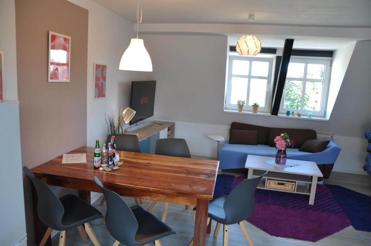 Gemuetliche Dachwohnung Mit Kleiner Oder Grosser Dachterrasse Nebeneinander Wolmirstedt Dış mekan fotoğraf